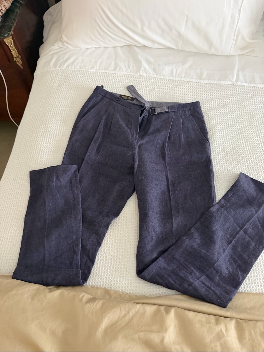🗽Loro Piana Navy Corduroy Pleated Trousers with Side Buckle